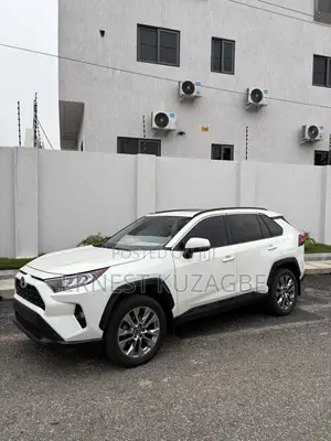 Toyota RAV4 2020 White