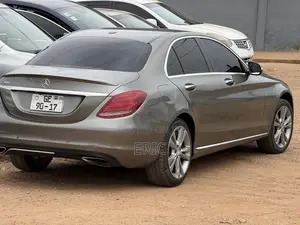 Mercedes-Benz C300 Base 4dr RWD Sedan (2.0L 4cyl 7A) 2015 Gray