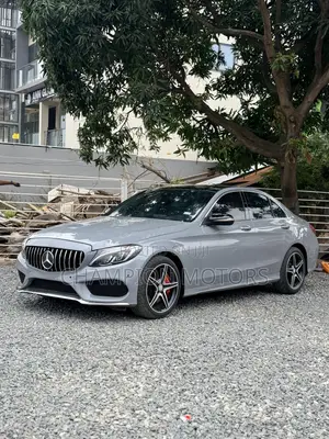 Mercedes-Benz C300 2016