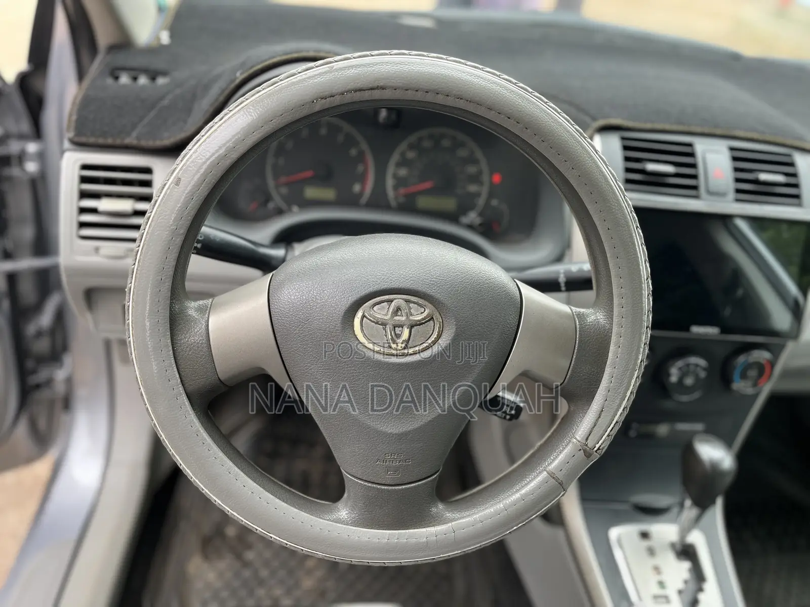 Toyota Corolla LE 4dr Sedan (1.8L 4cyl 4A) 2010 Silver