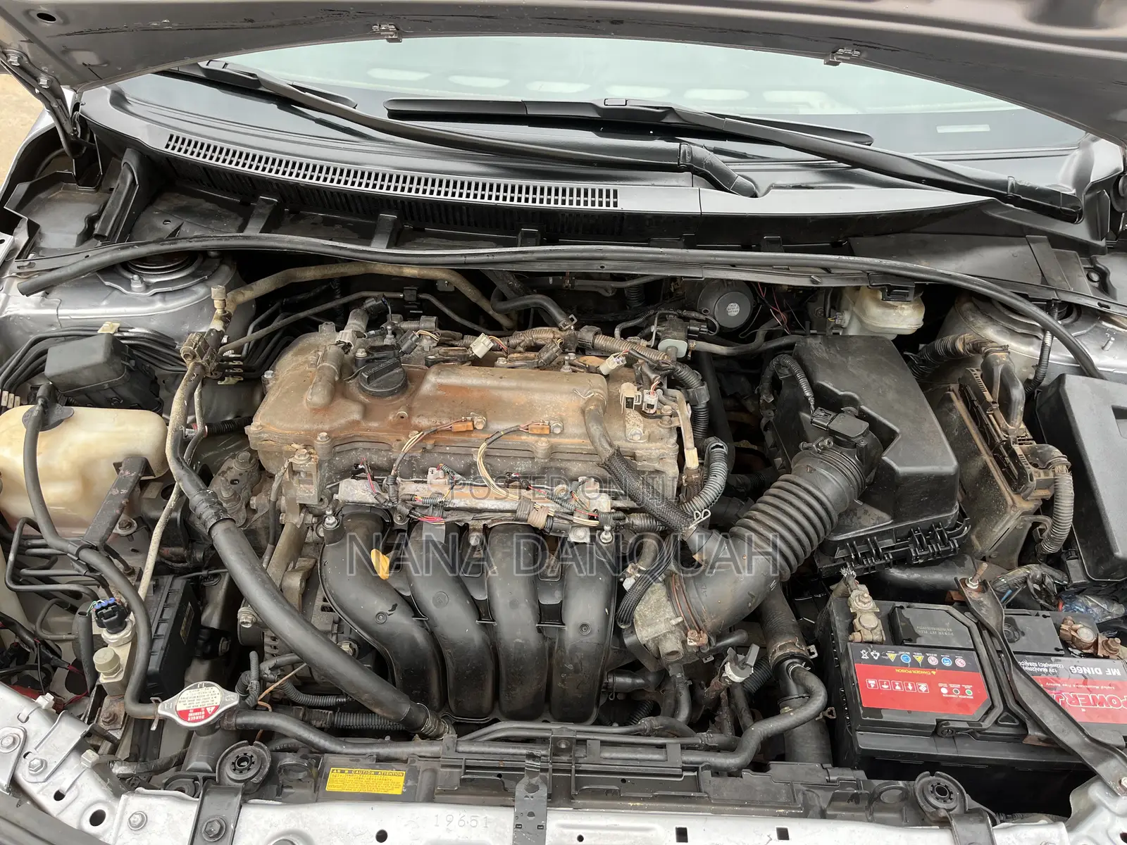 Toyota Corolla LE 4dr Sedan (1.8L 4cyl 4A) 2010 Silver