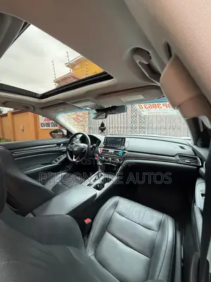 Honda Accord Touring 2018 White