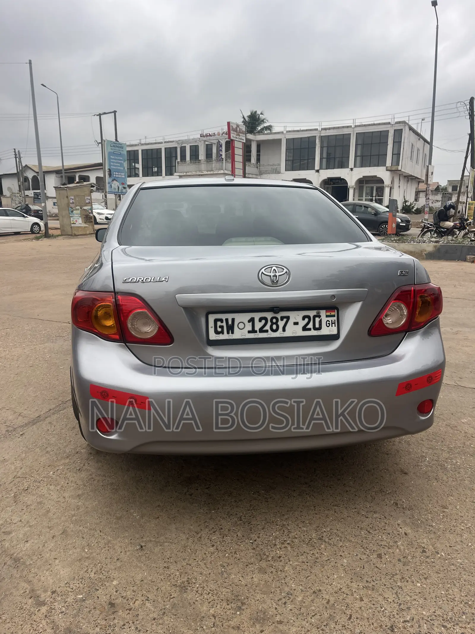 Toyota Corolla 2010 Silver