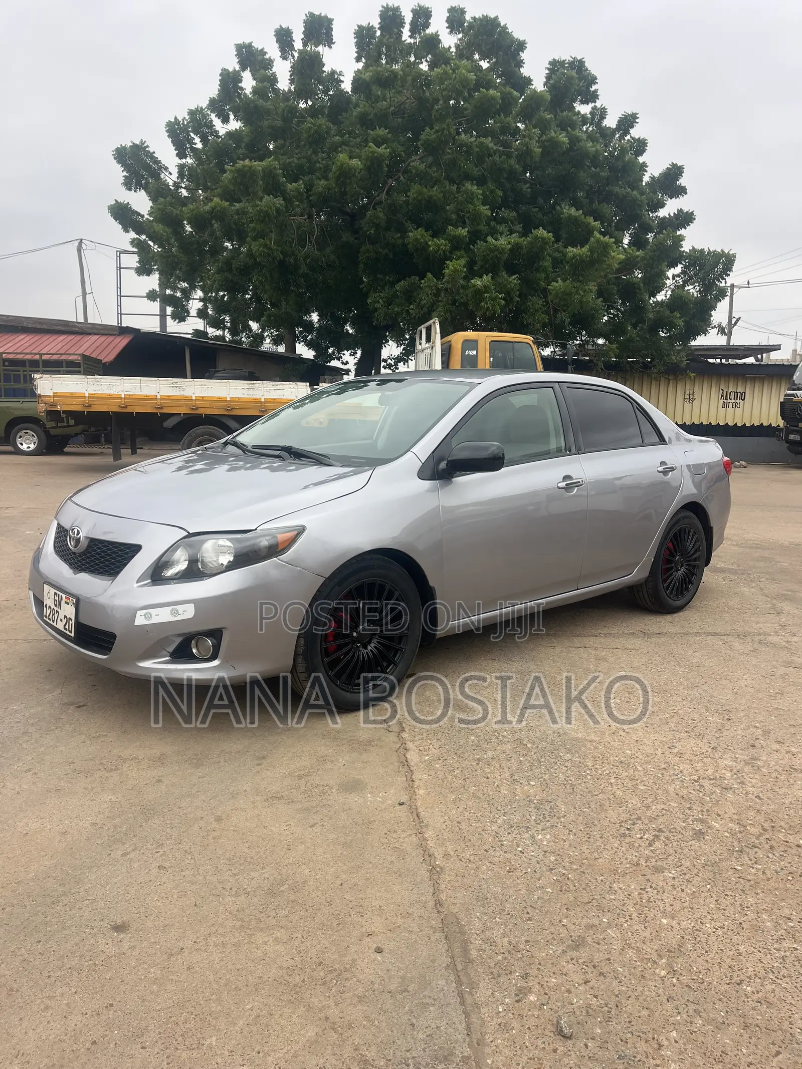 Toyota Corolla 2010 Silver
