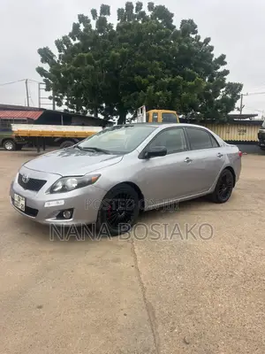 Toyota Corolla 2010 Silver