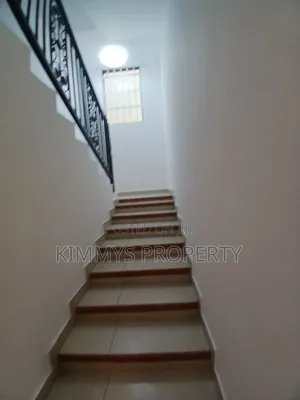4bdrm House in Kobby Estate, School Junction for rent