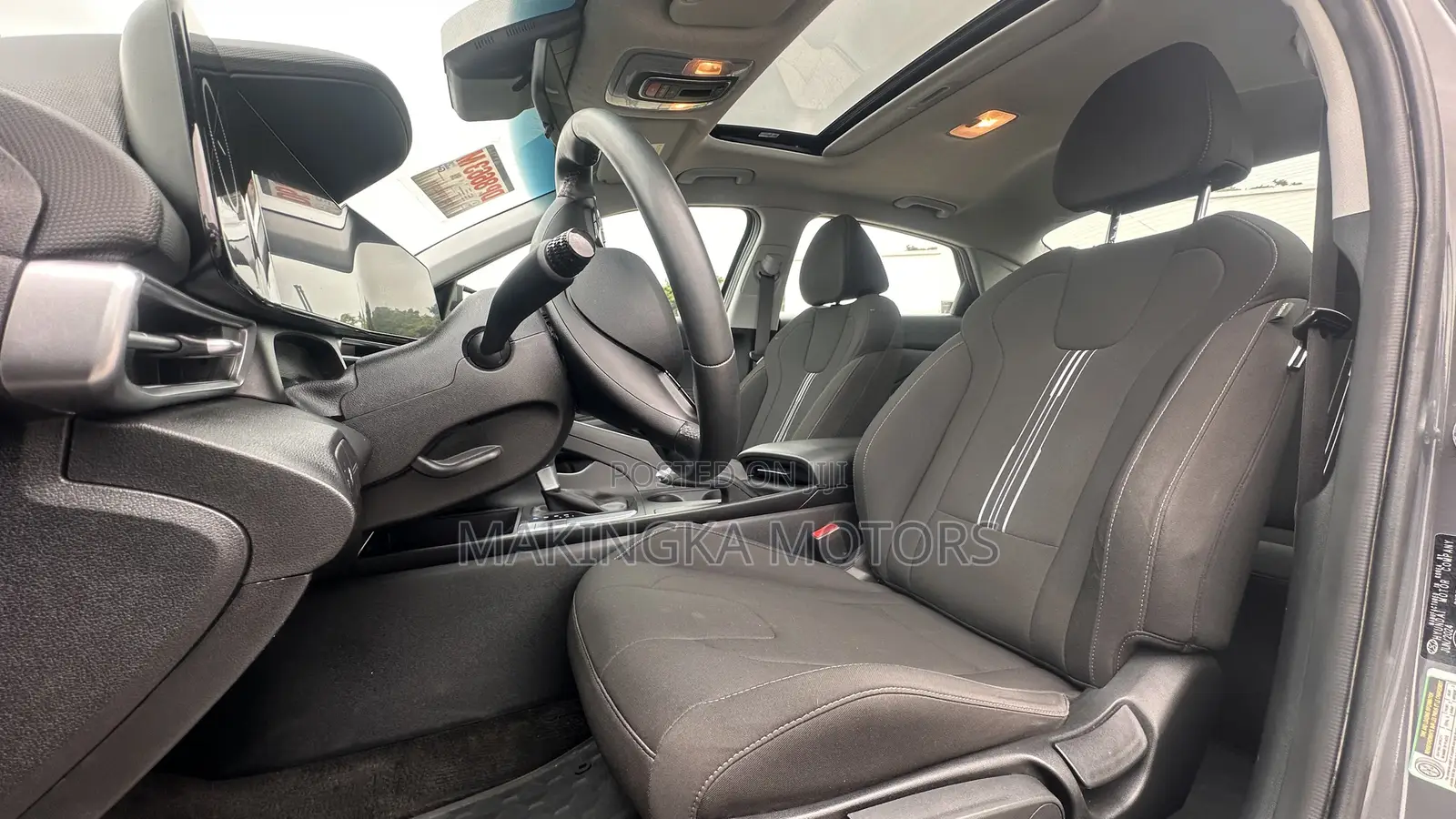 Hyundai Elantra SE 2024 Gray