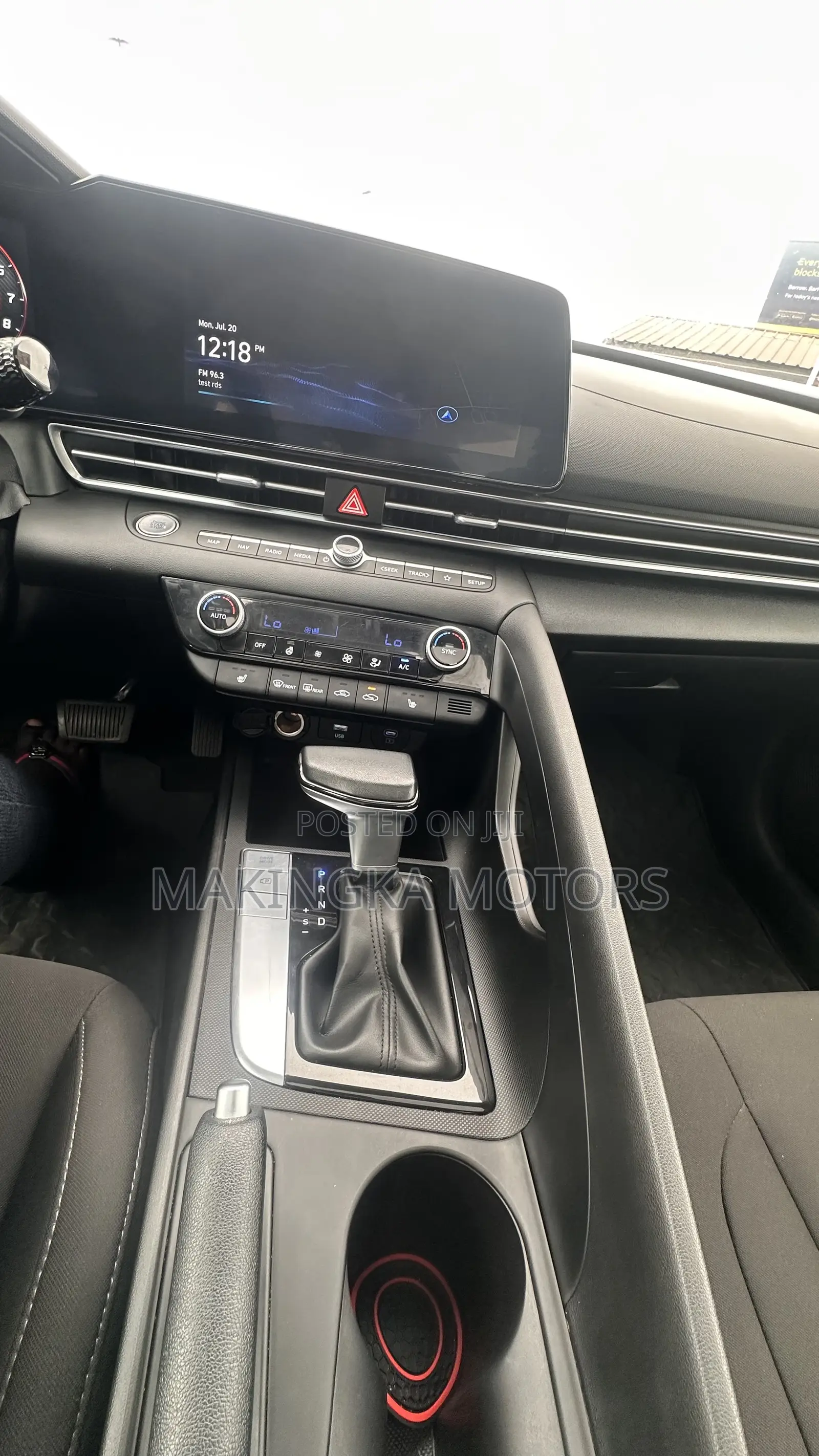 Hyundai Elantra SE 2024 Gray