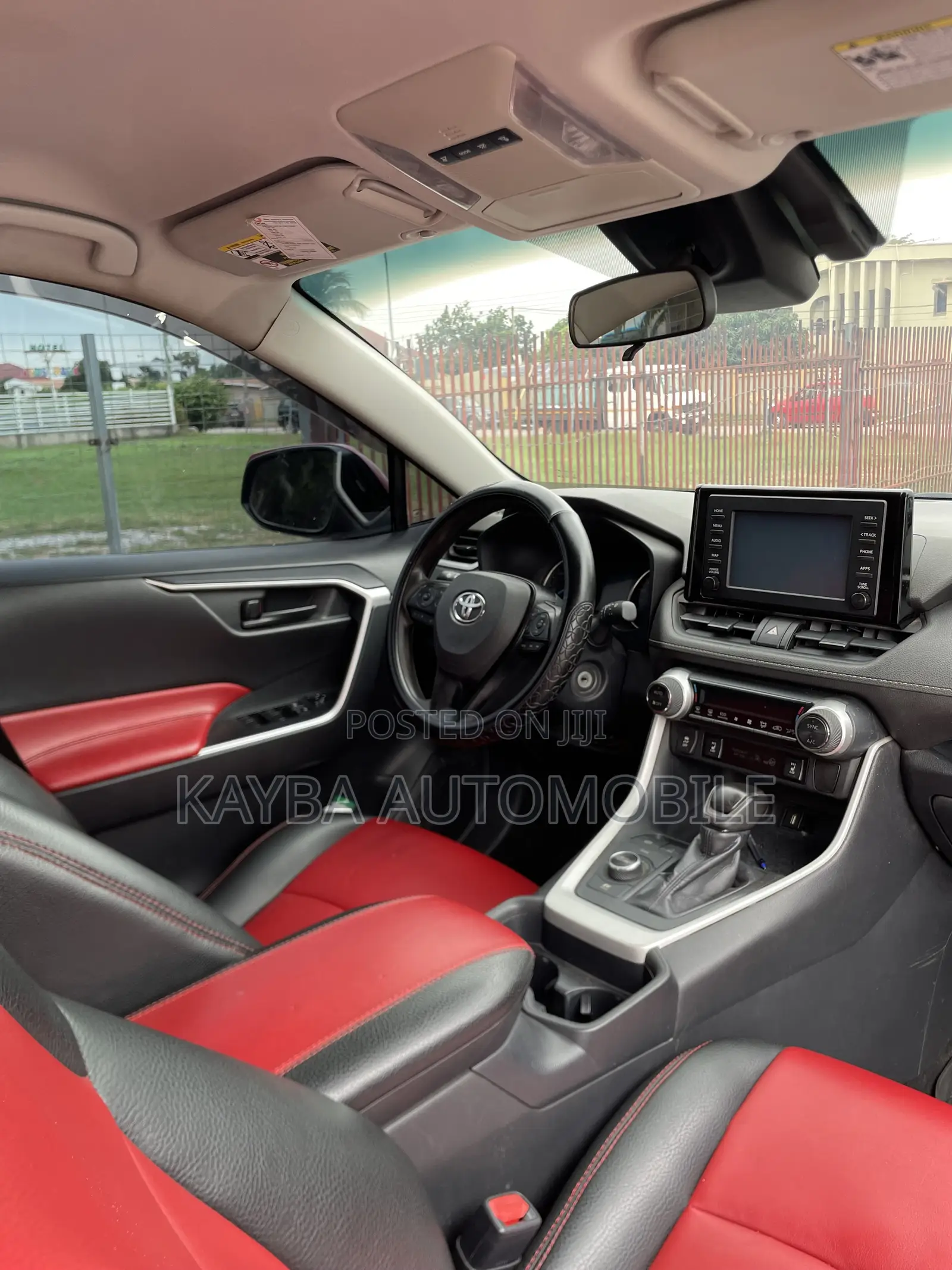 Toyota RAV4 LE AWD 2020 Red
