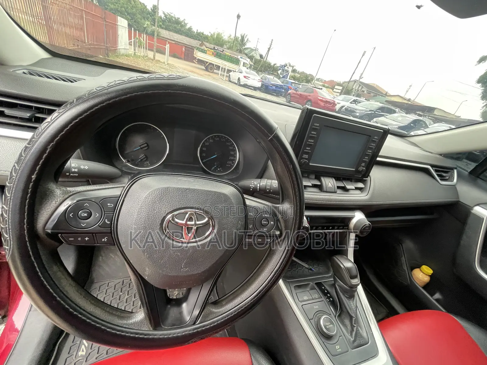 Toyota RAV4 LE AWD 2020 Red