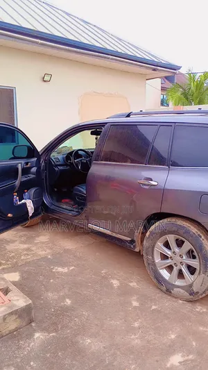 Toyota Highlander 2012 Gray