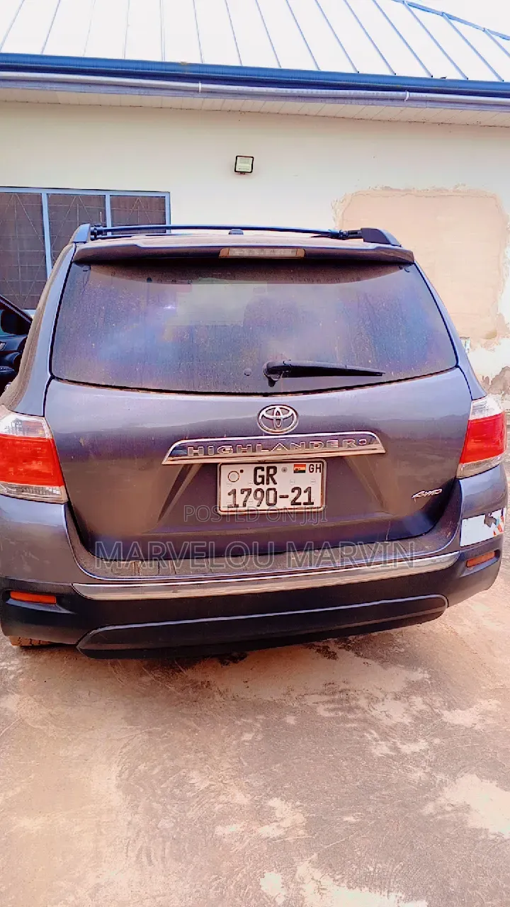 Toyota Highlander 2012 Gray