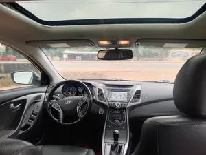 Hyundai Elantra 2015 Silver