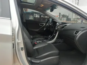 Hyundai Elantra 2015 Silver