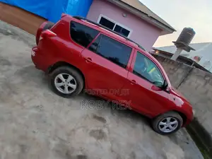 Toyota RAV4 2.4 2008 Red