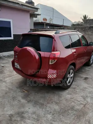 Toyota RAV4 2.4 2008 Red