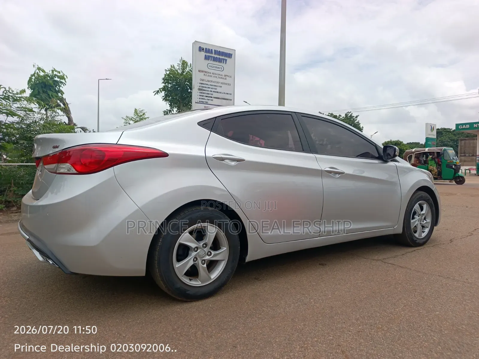 Hyundai Avante 2014 Silver