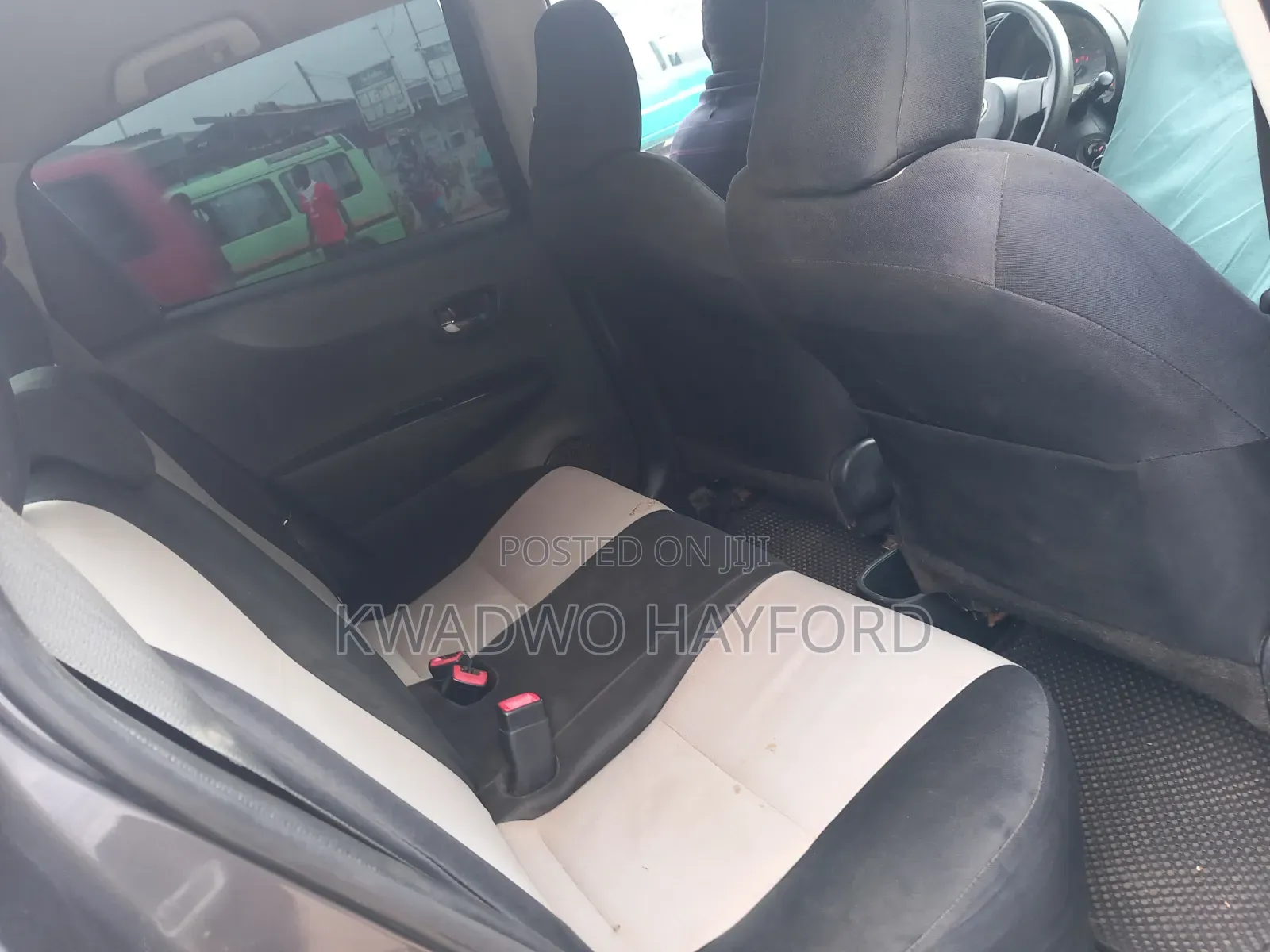 Toyota Yaris 2012 White