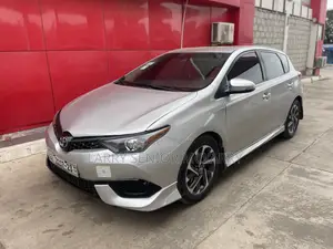 Toyota Corolla 2018 Silver