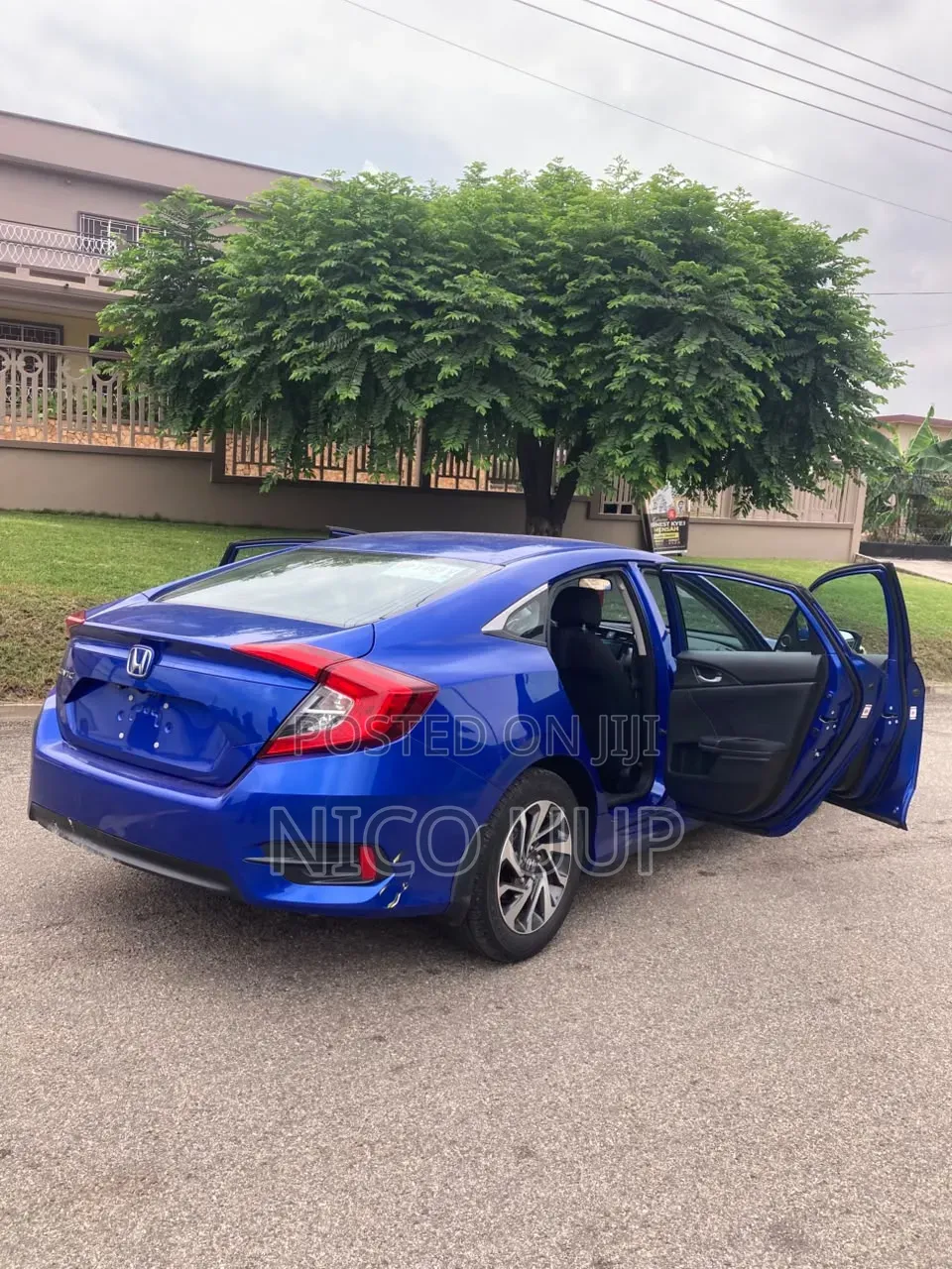 Honda Civic 2016 Blue