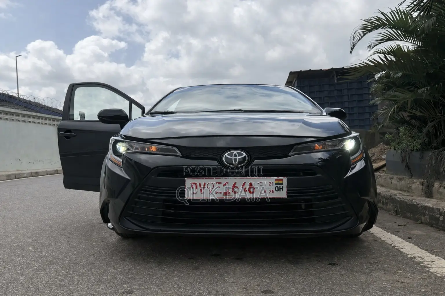 Toyota Corolla LE 2023 Black