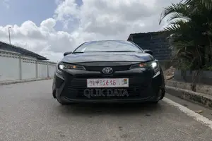 Toyota Corolla LE 2023 Black