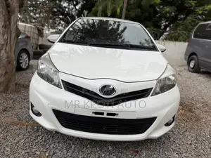 Toyota Vitz 2012 White