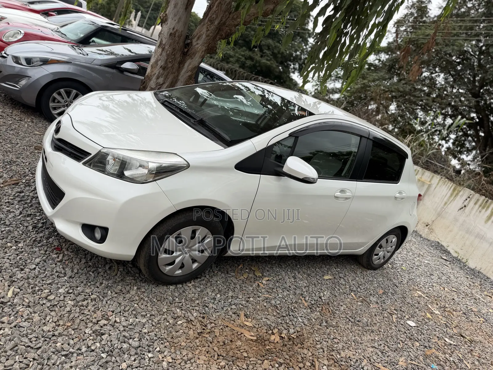 Toyota Vitz 2012 White