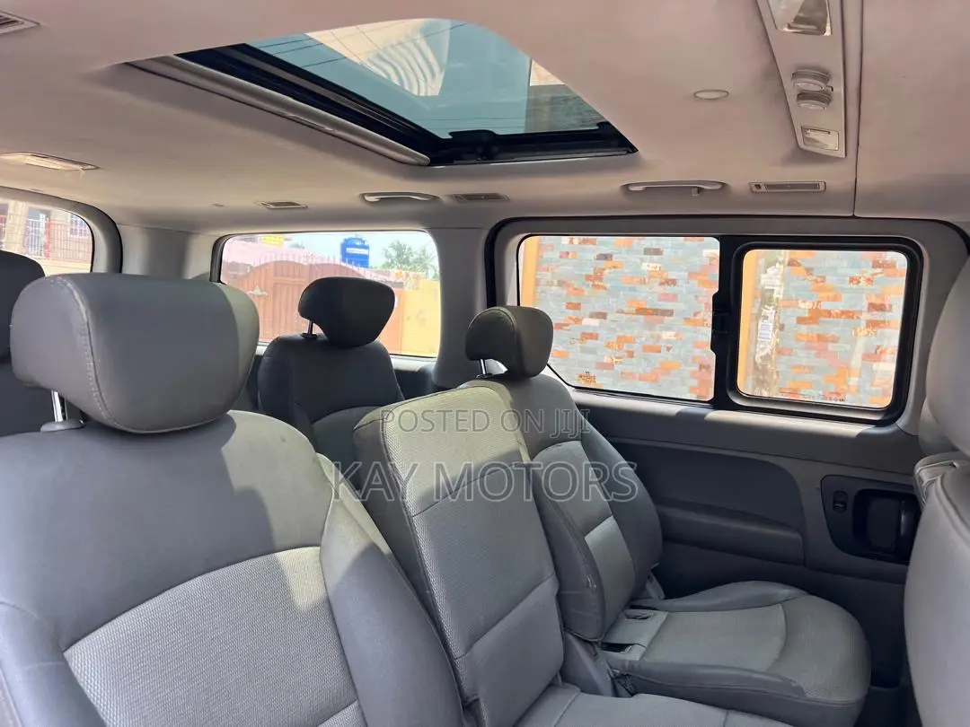 Hyundai Starex 2015 Grey