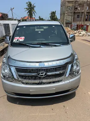 Hyundai Starex 2015 Grey