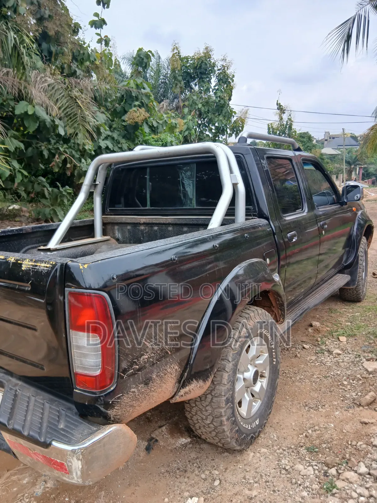 Nissan Hardbody 2018 Black