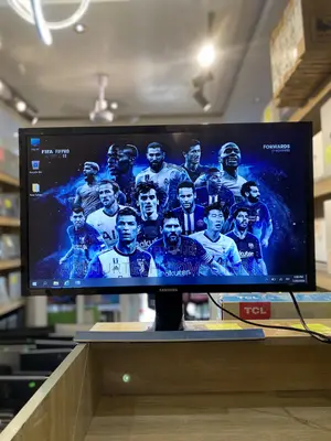 Samsung UHD Monitor