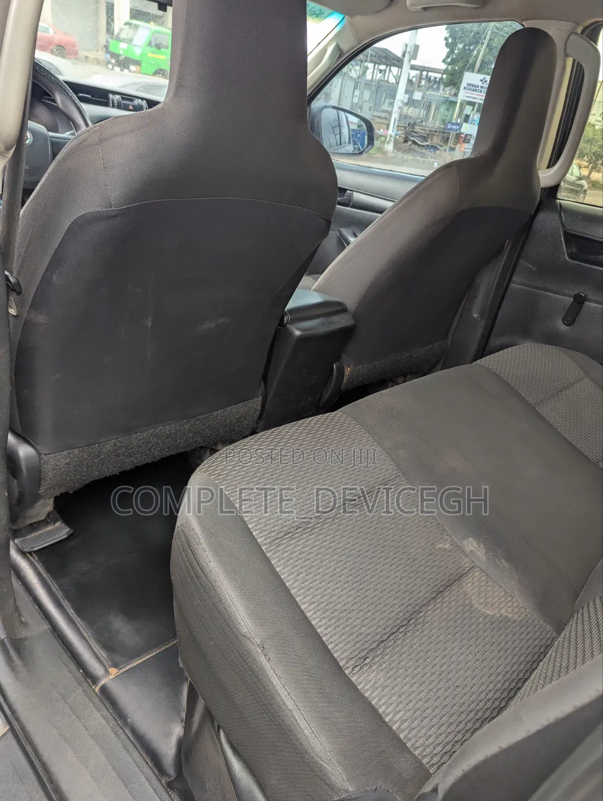 Toyota Hilux 2019 Black