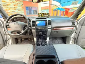 Toyota Land Cruiser Prado 2008 White