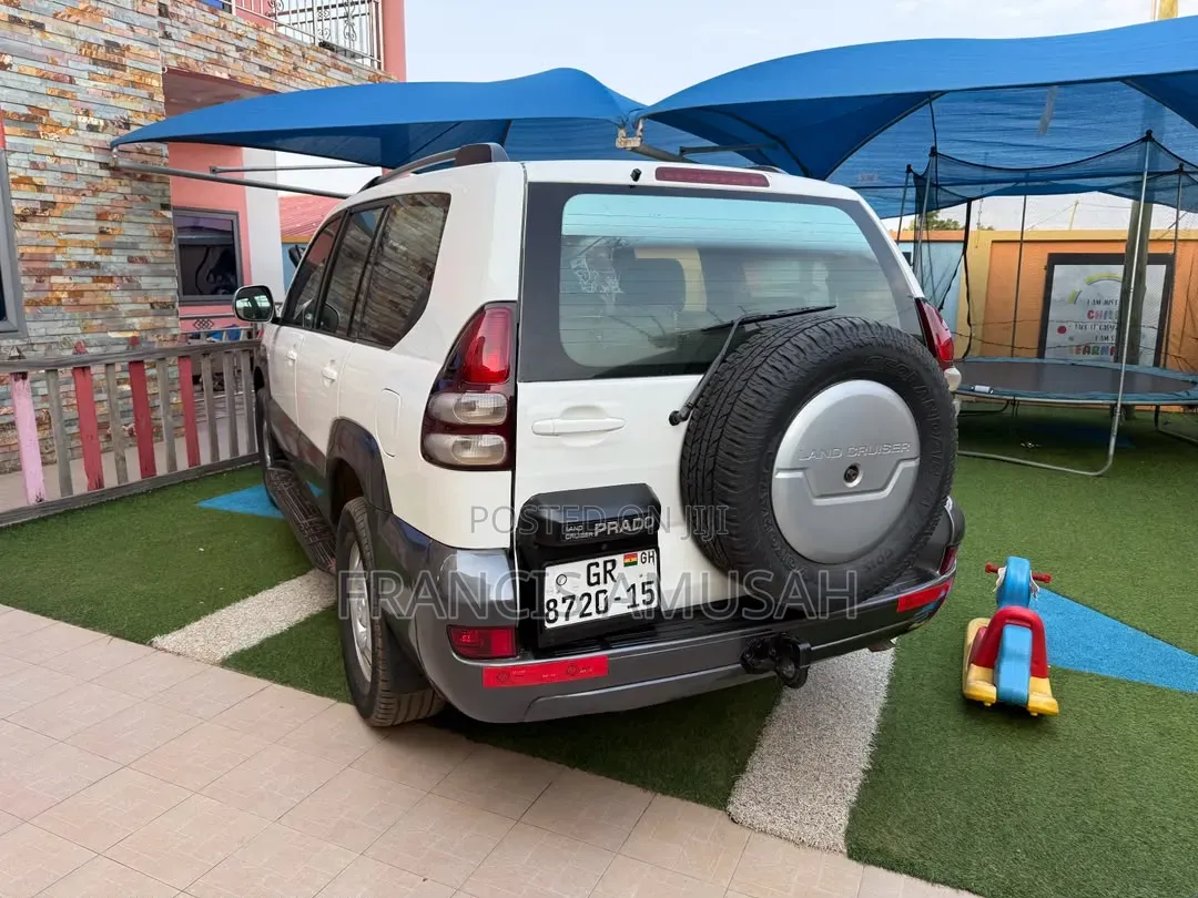 Toyota Land Cruiser Prado 2008 White