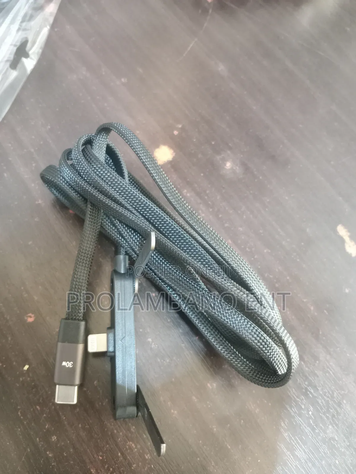 30w Type-C to Lightning Built-in Folding Phone Stand