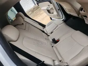 Mercedes-Benz GLB-Class GLB 250 4MATIC 2022 White
