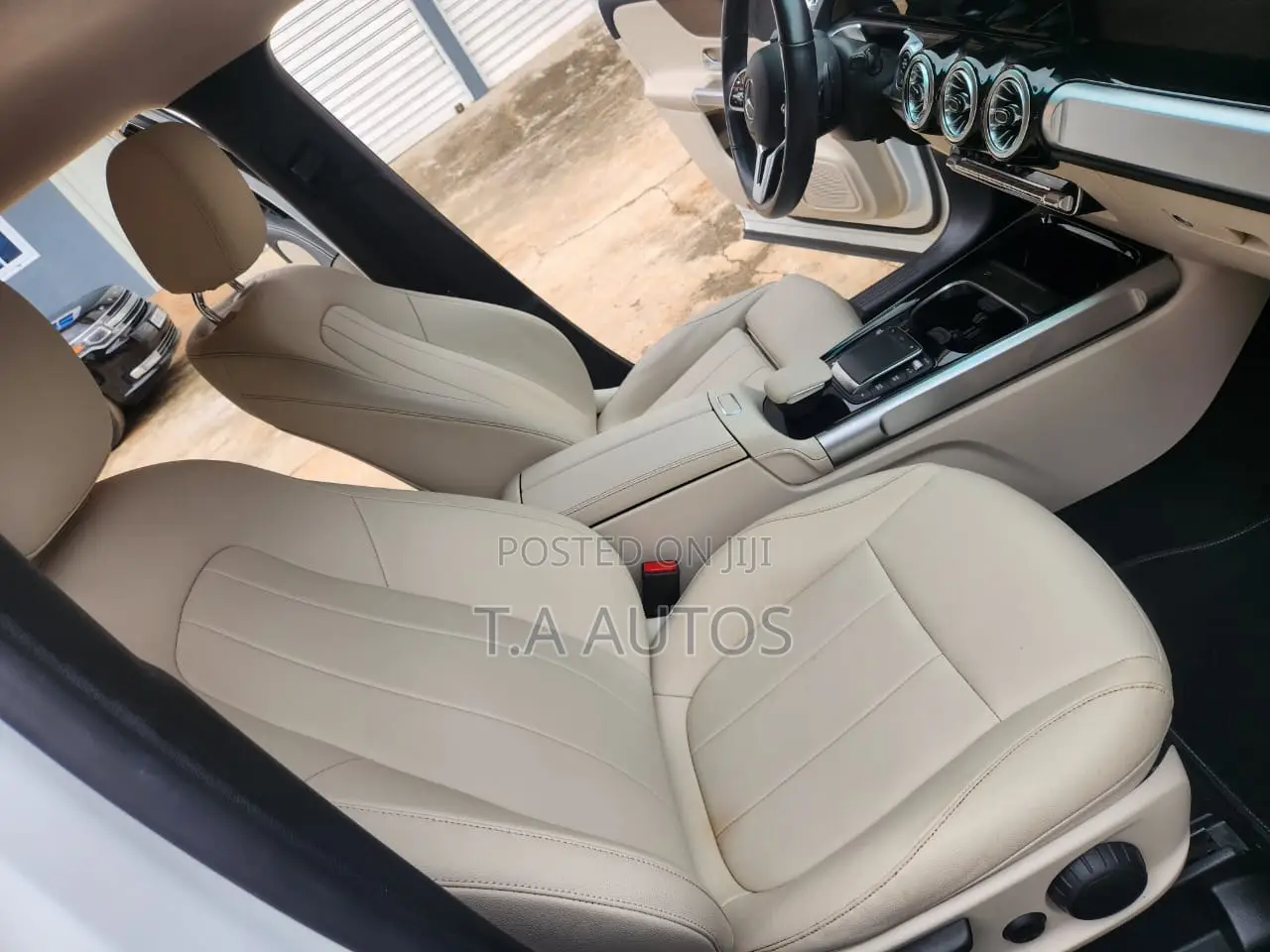 Mercedes-Benz GLB-Class GLB 250 4MATIC 2022 White