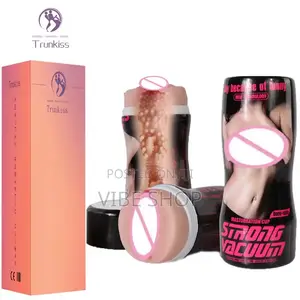 Fleshlight Pocket Pussy – Ultra-Realistic | Beautiful Decorated Cover