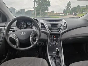 Hyundai Elantra 2014 White