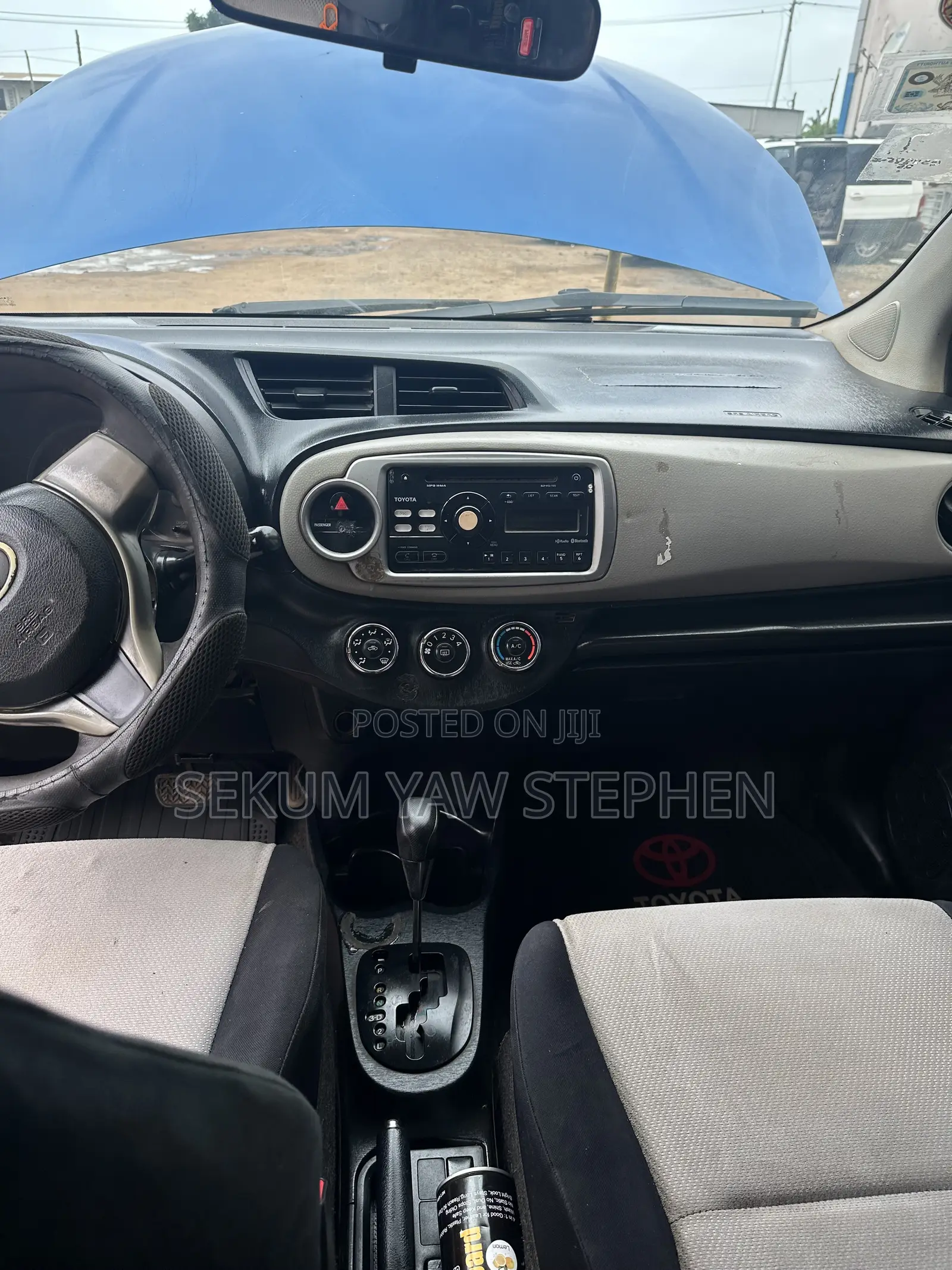 Toyota Yaris 2012 Blue