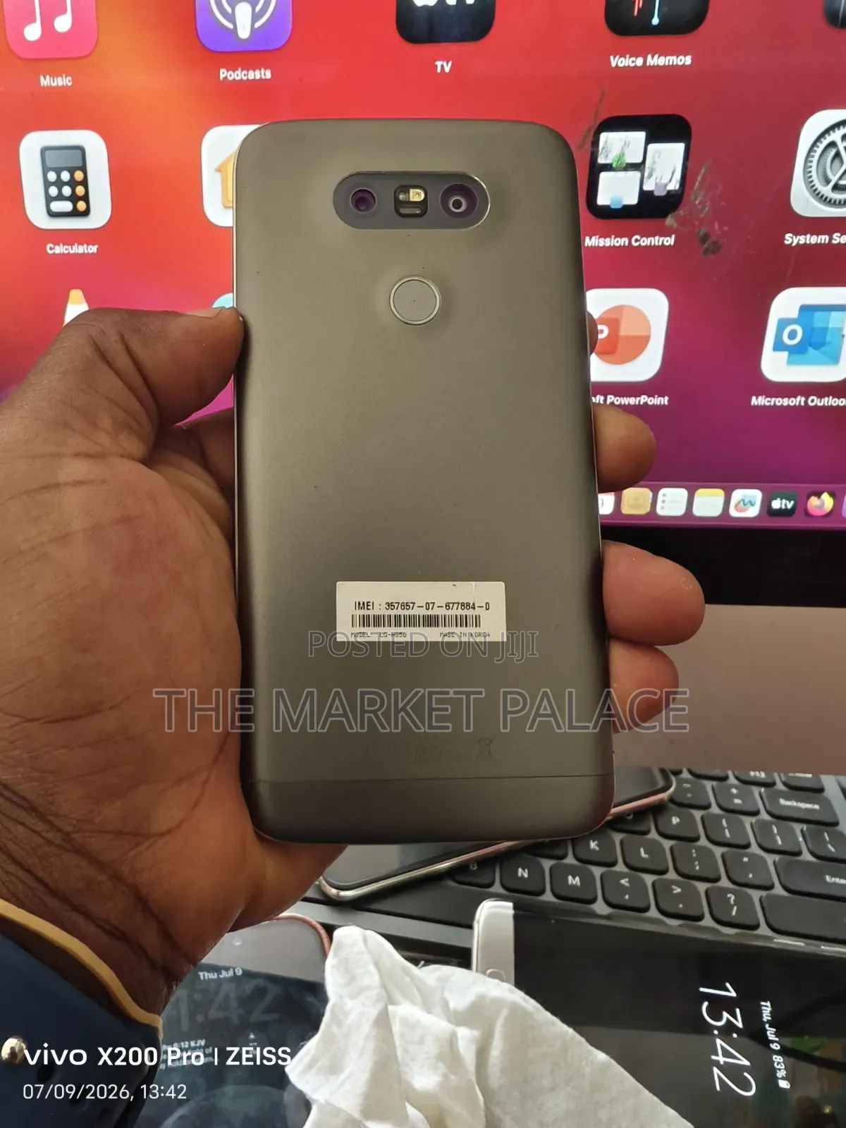 New LG G5 32 GB Gray