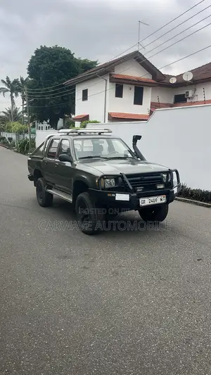 Toyota Hilux 2003 Green
