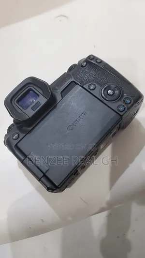 Canon EOS R With Adapter Accessories Adapter Comes With an ND Filter
