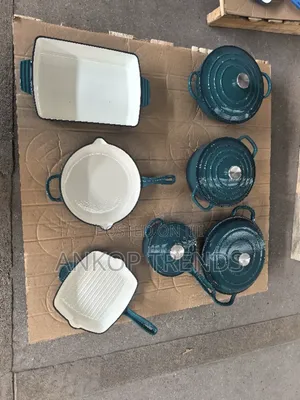 Cast Iron Cooking Pot