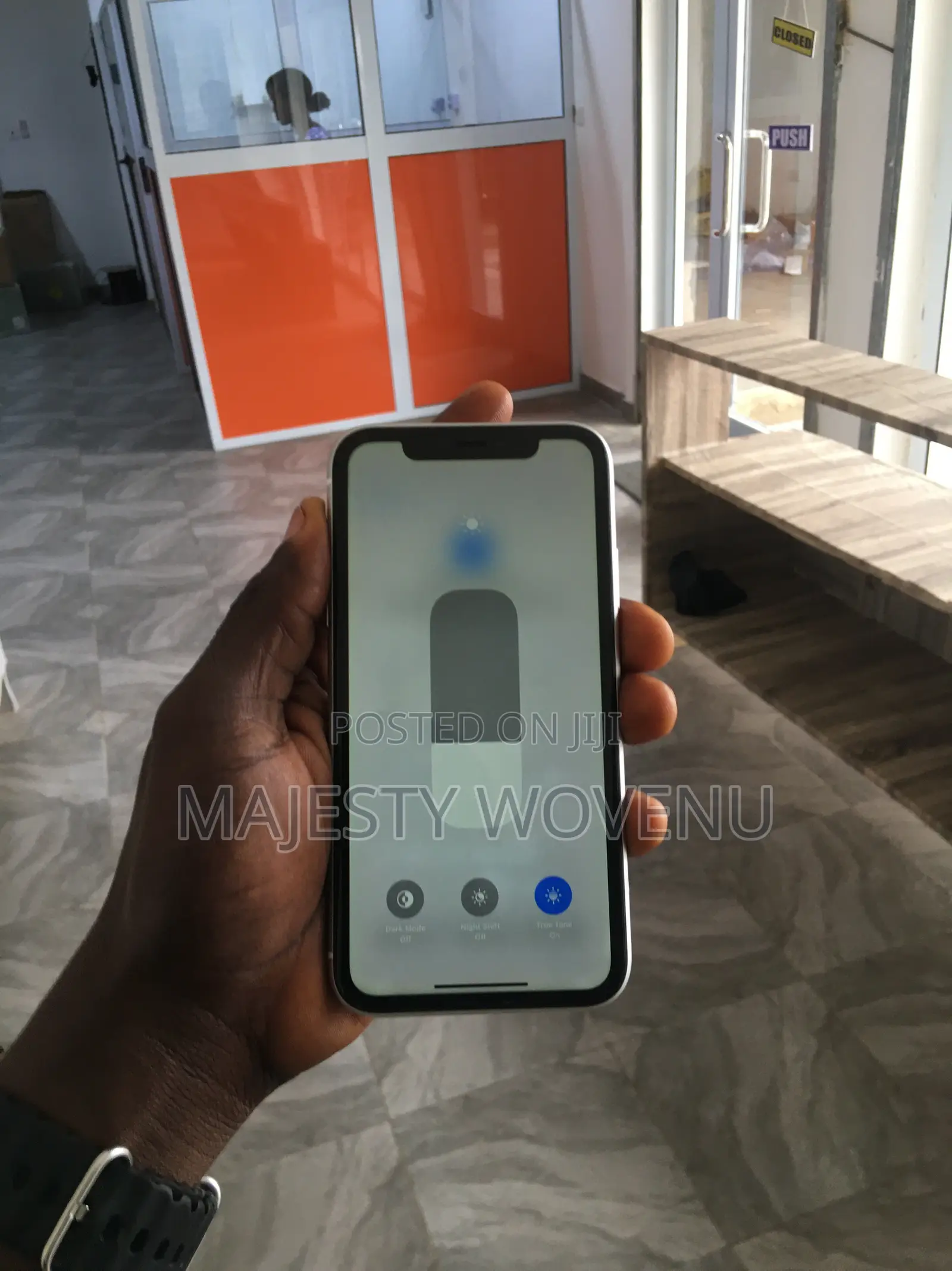 Apple iPhone XR 256 GB White