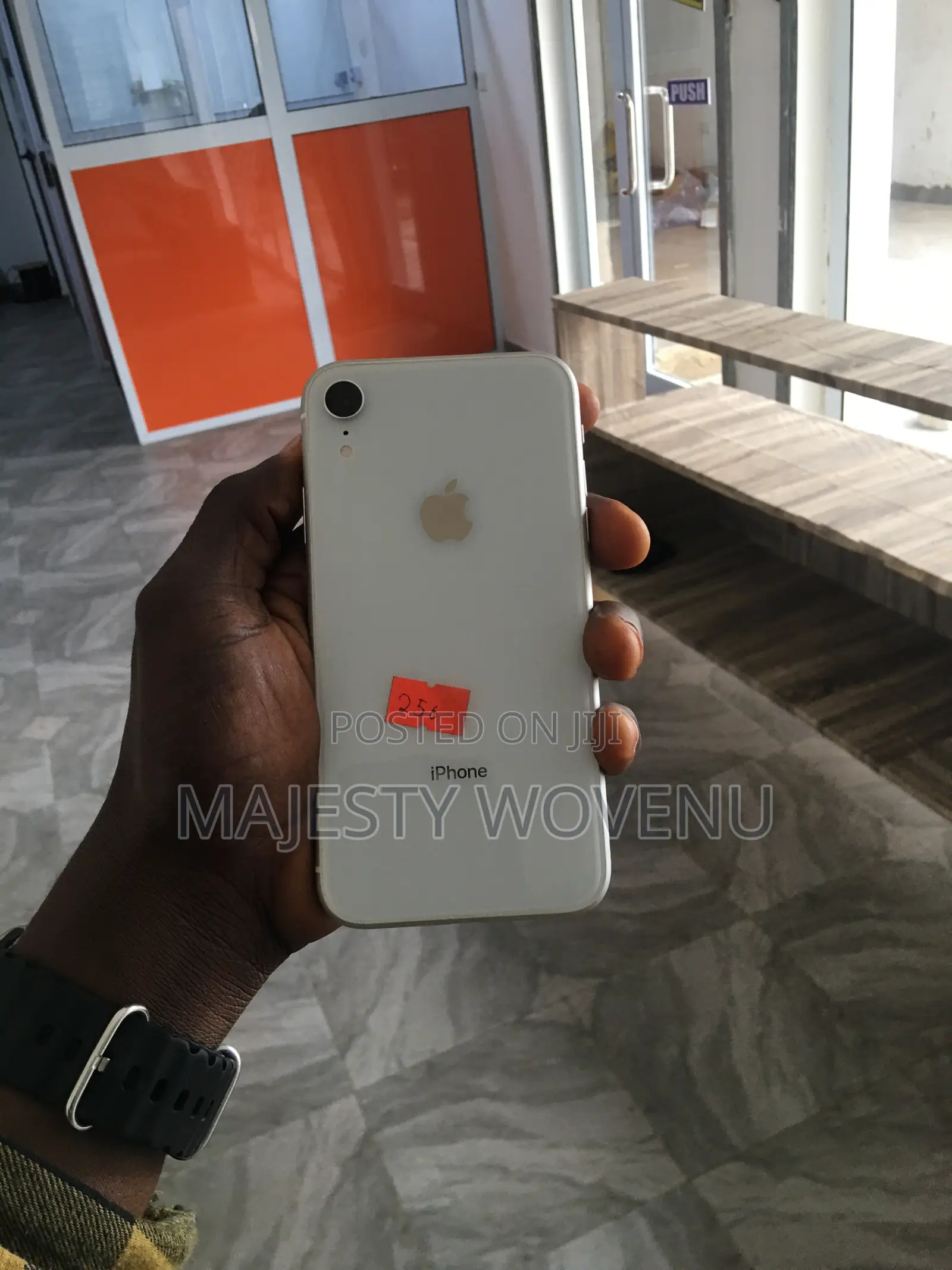 Apple iPhone XR 256 GB White