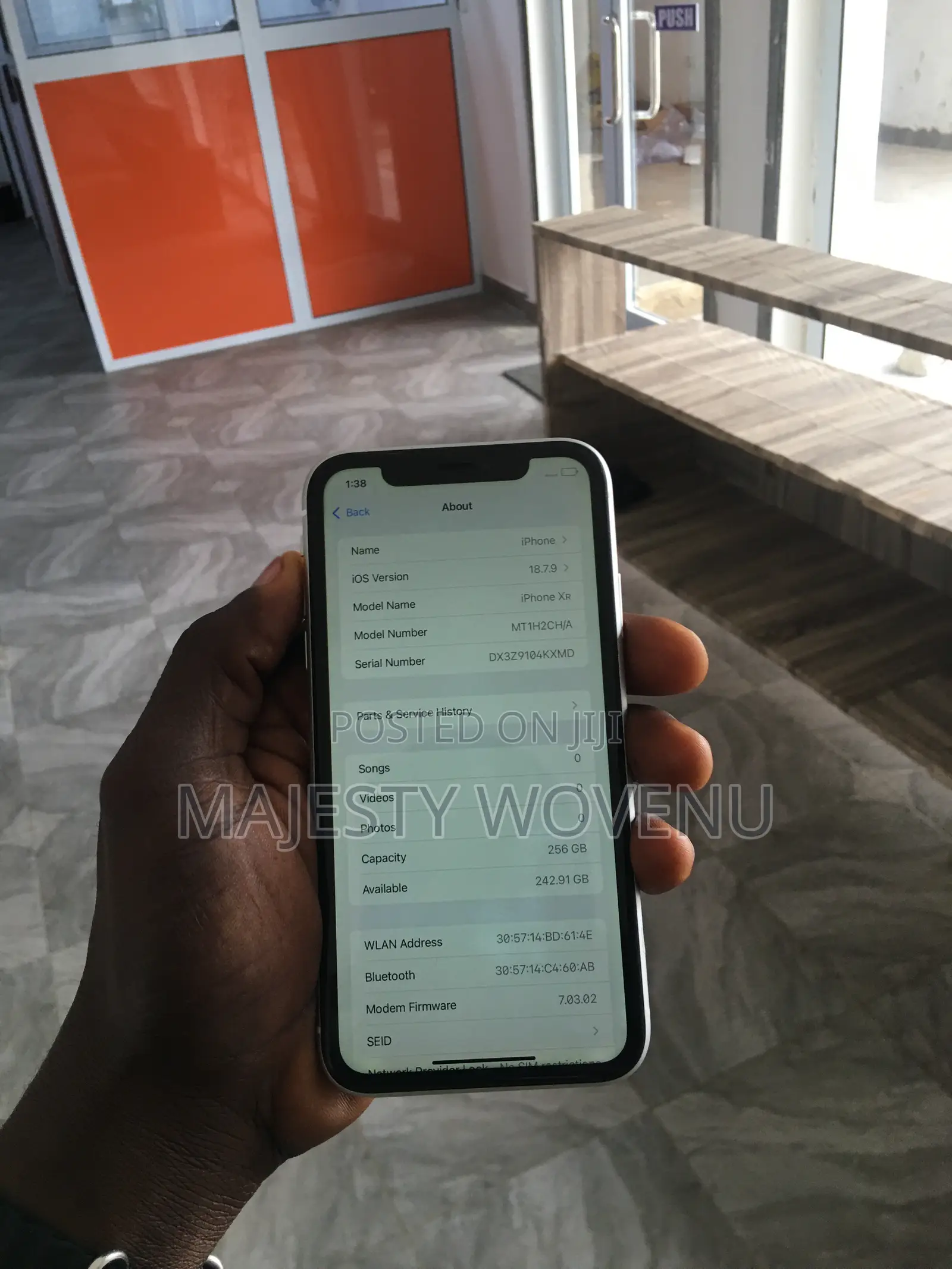 Apple iPhone XR 256 GB White