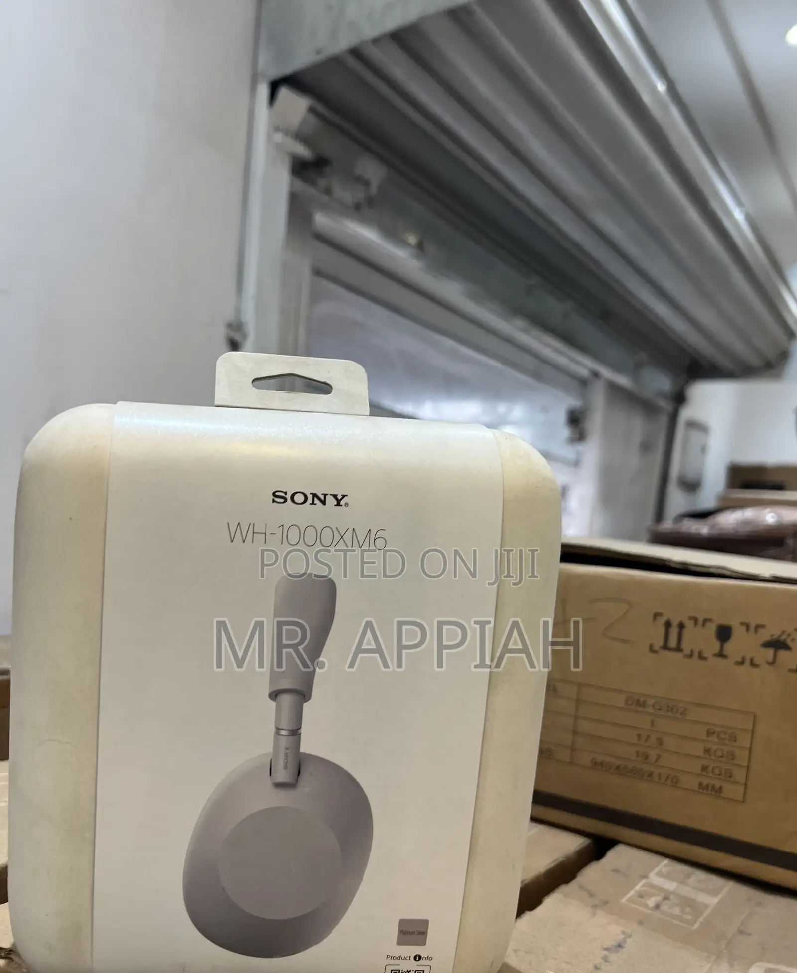 Get Classic Sony Xm6 Wireless Noise Cancelling Headphones(White).