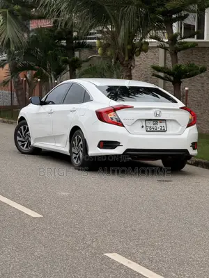 Honda Civic EX Sedan 2018 White
